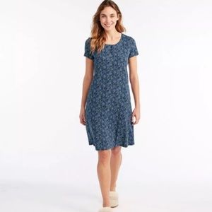 L.L Bean Short Sleeve Floral Night Gown Blue
